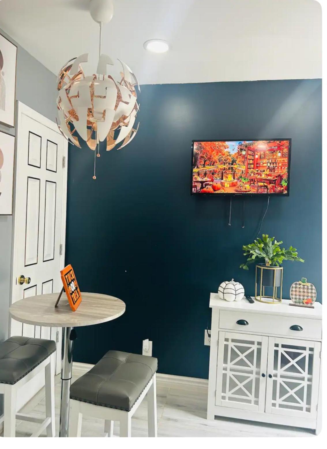 Fancy Studio Private Entrance Selden Экстерьер фото