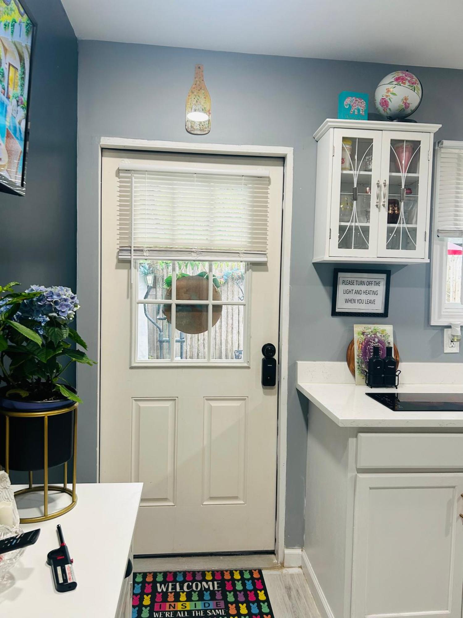 Fancy Studio Private Entrance Selden Экстерьер фото